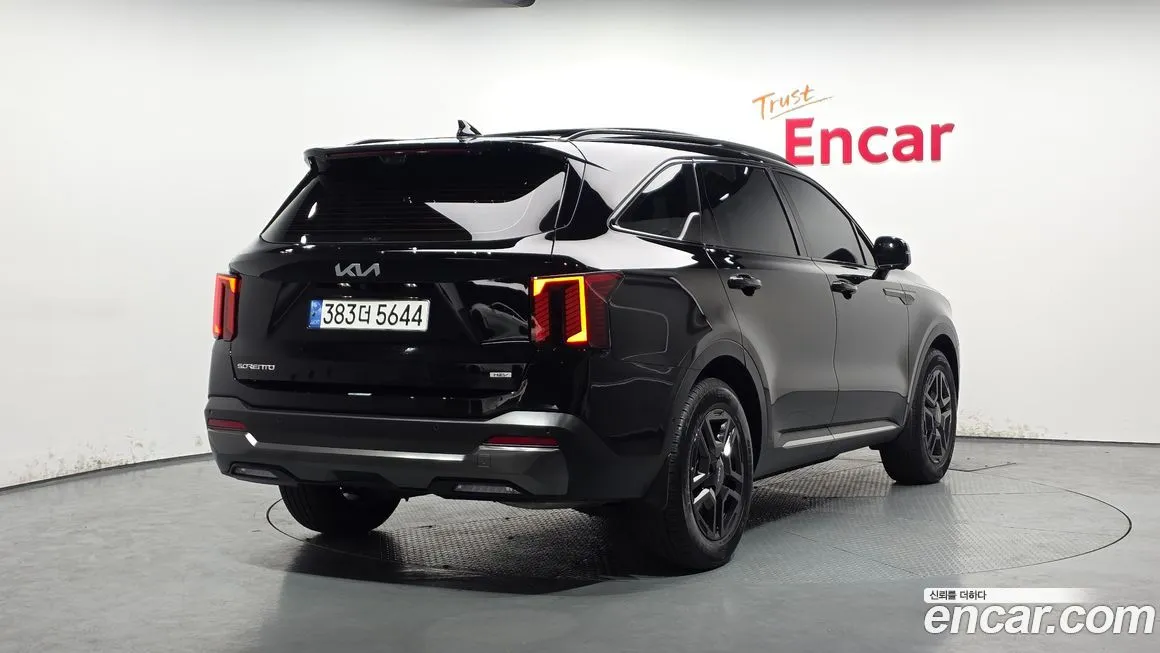 Kia Sorento — фото 6