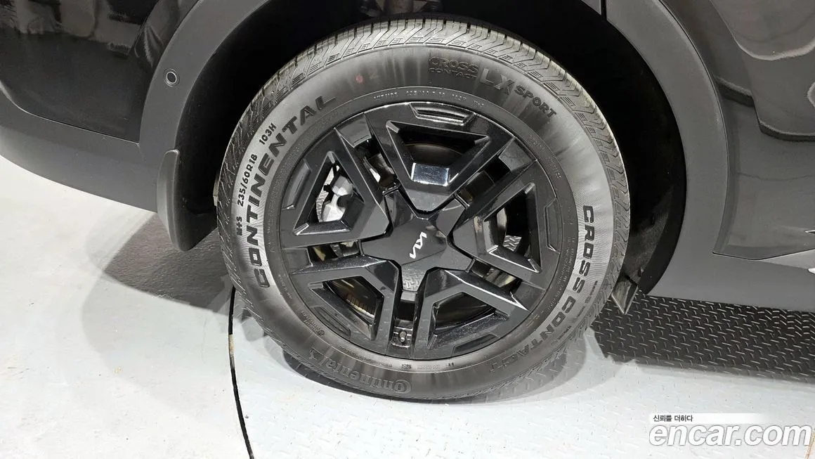 Kia Sorento — фото 8