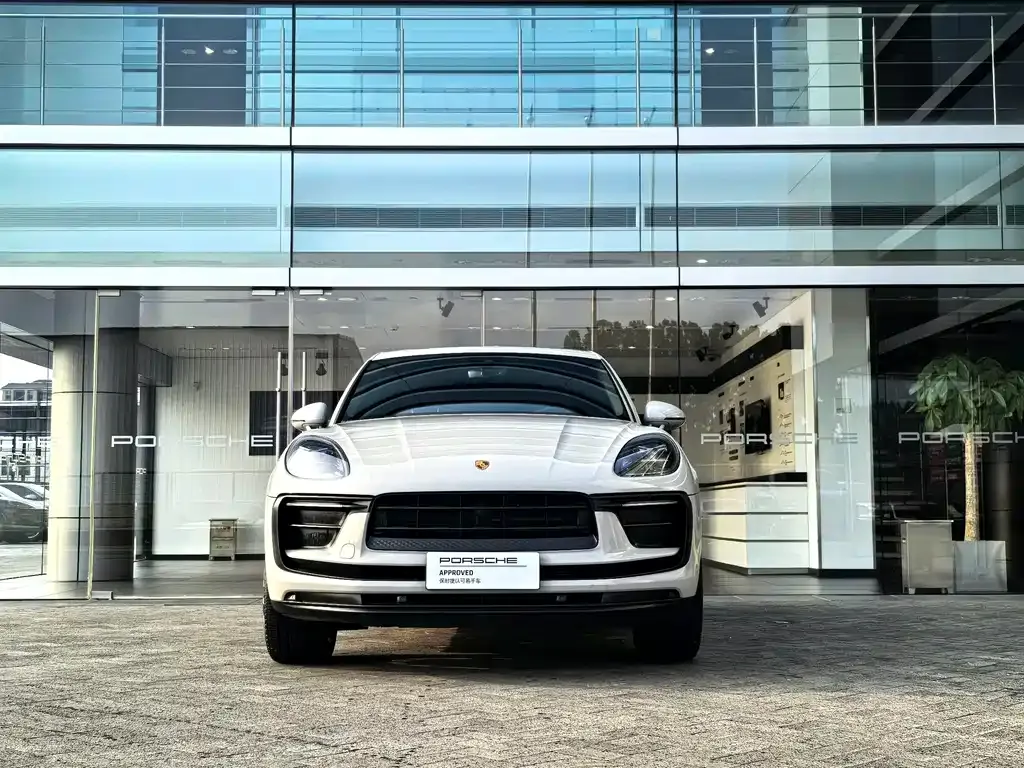 Porsche Macan — фото 9