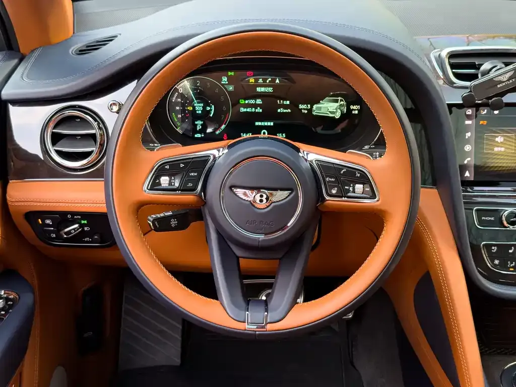 Bentley Bentayga PHEV 2023 из CN, фото 2