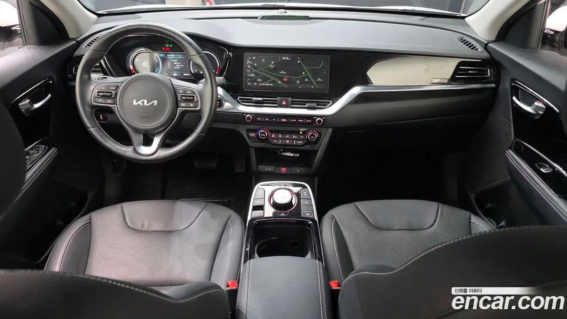 Kia Niro — фото 8