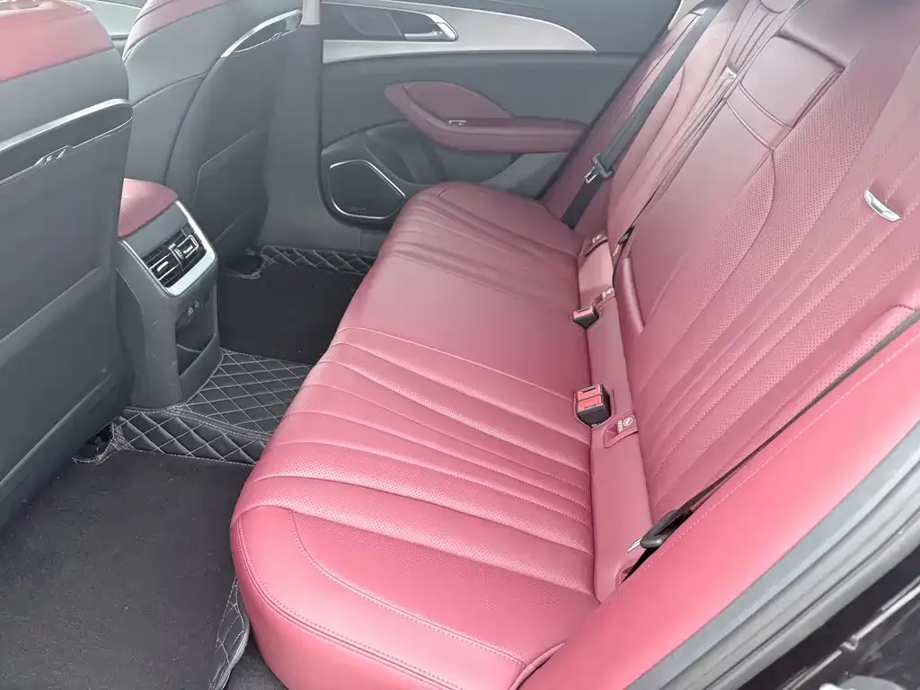 Hongqi H5 2024 из CN, фото 2