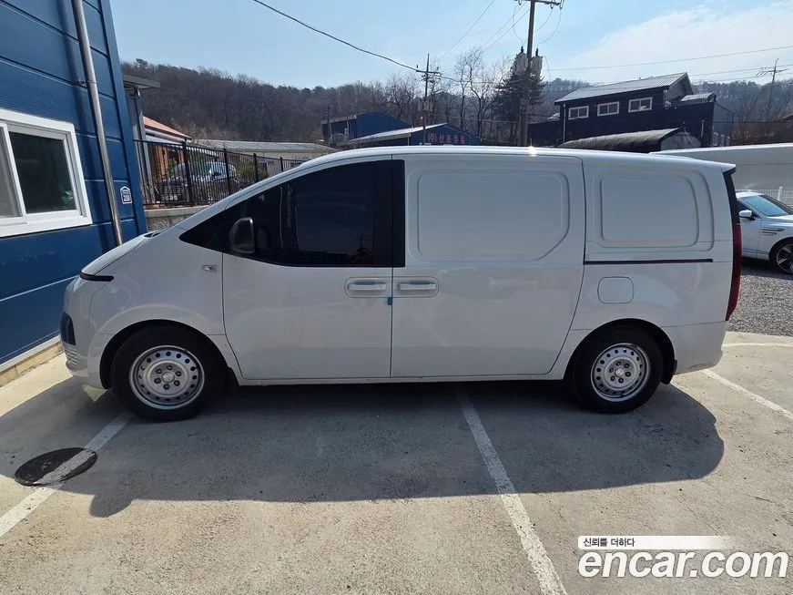Hyundai Staria 2025 из KR, фото 4