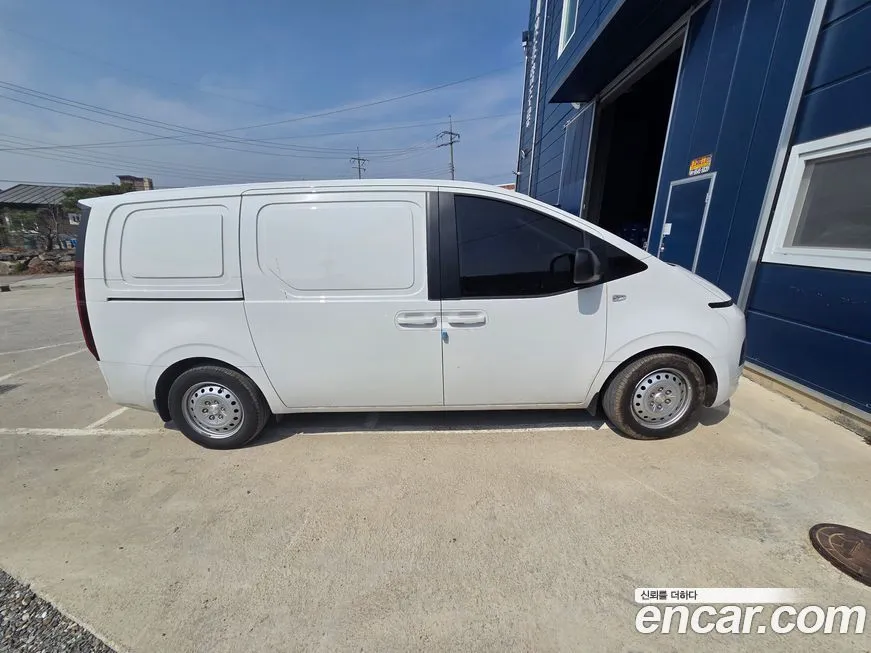 Hyundai Staria 2025 из KR, фото 6