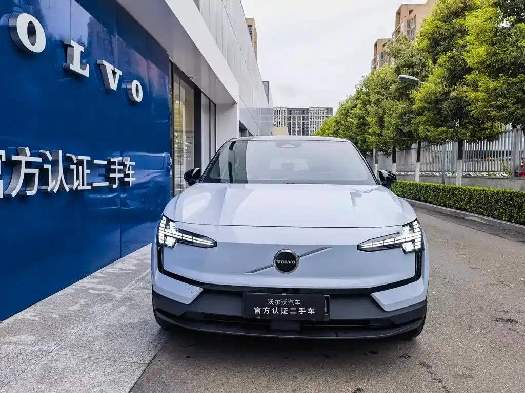 Volvo EX30 2024 из CN, фото 6