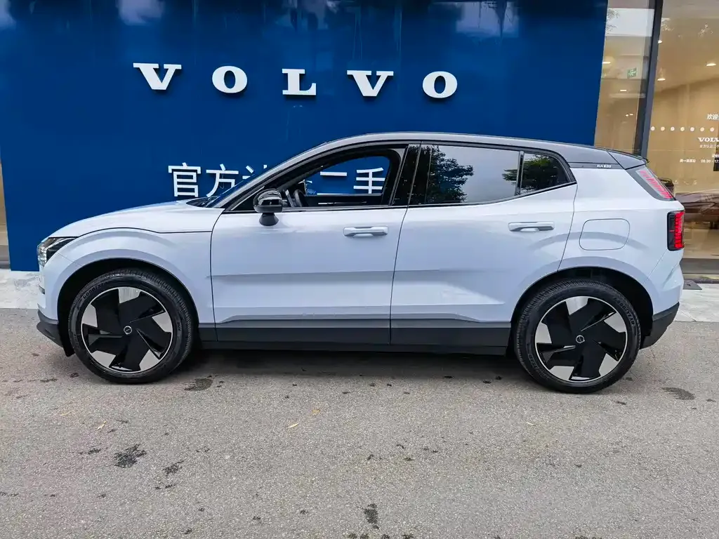 Volvo EX30 2024 из CN, фото 9
