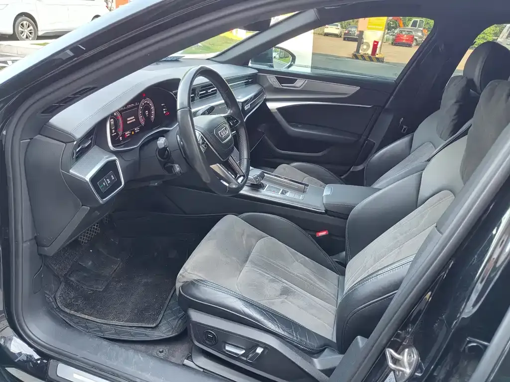 Audi A6L 2023 из CN, фото 5