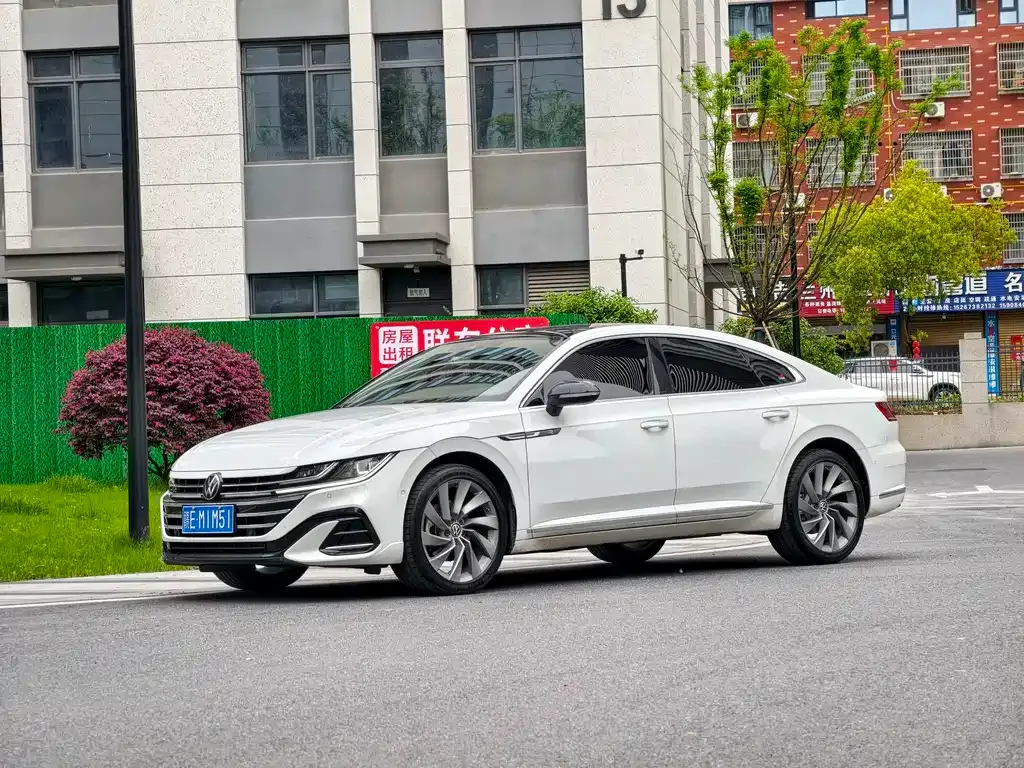 Volkswagen CC — фото 1