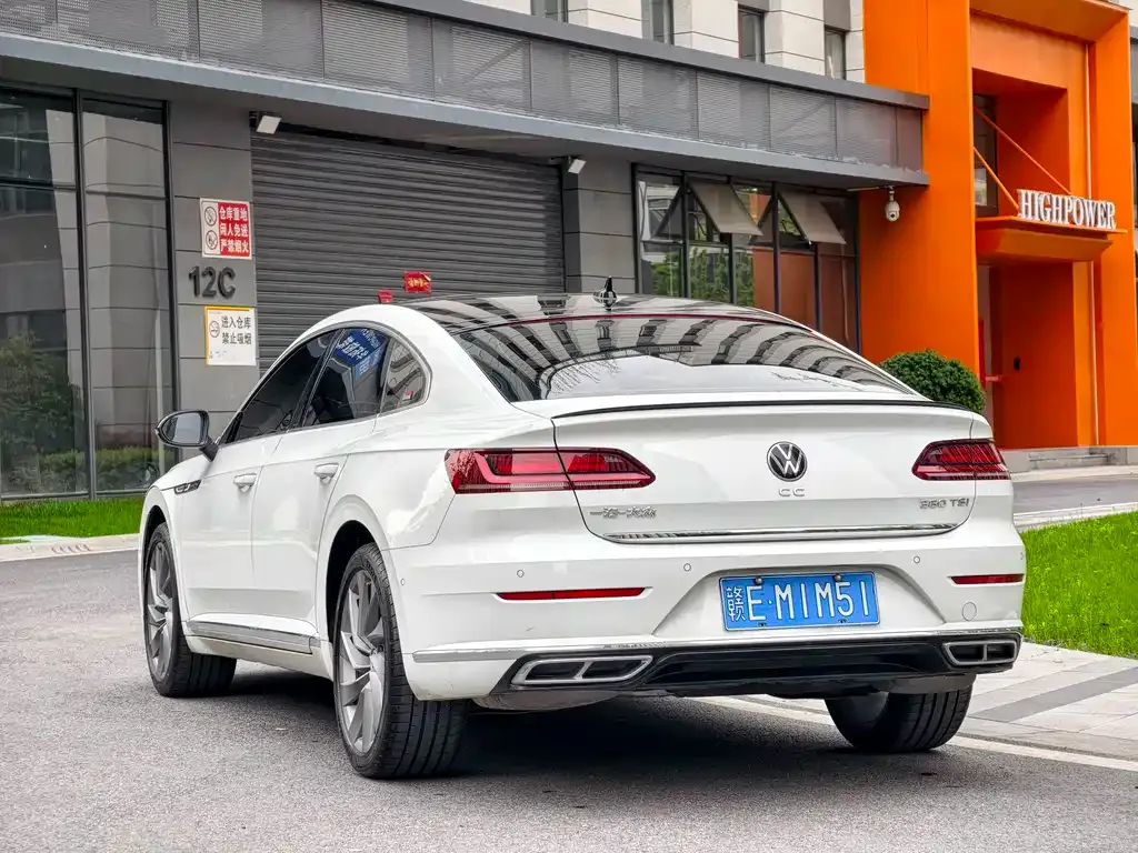 Volkswagen CC — фото 7