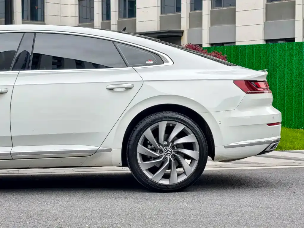 Volkswagen CC — фото 4