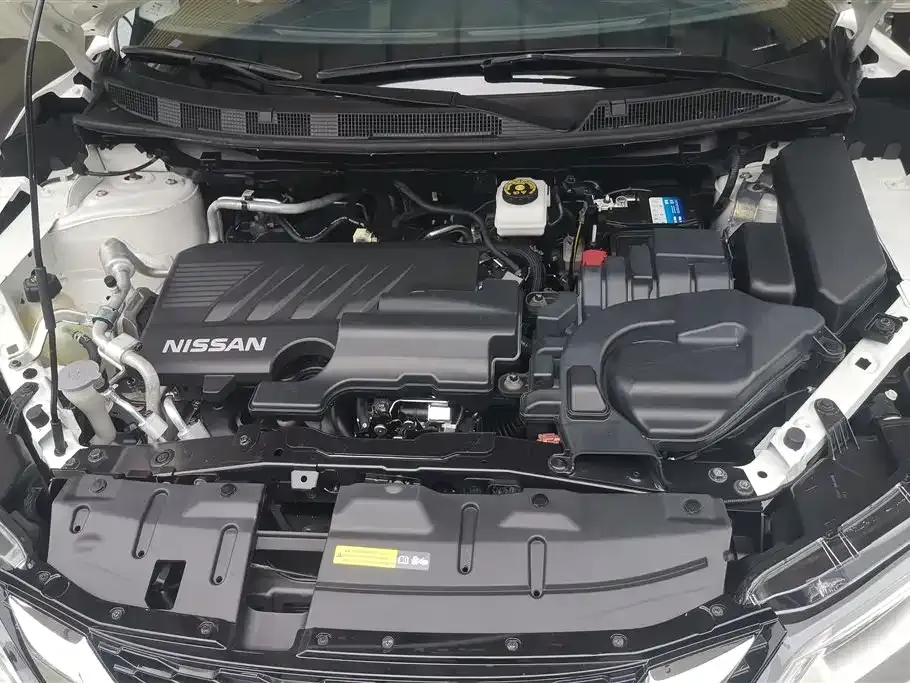 Nissan Qashqai — фото 10