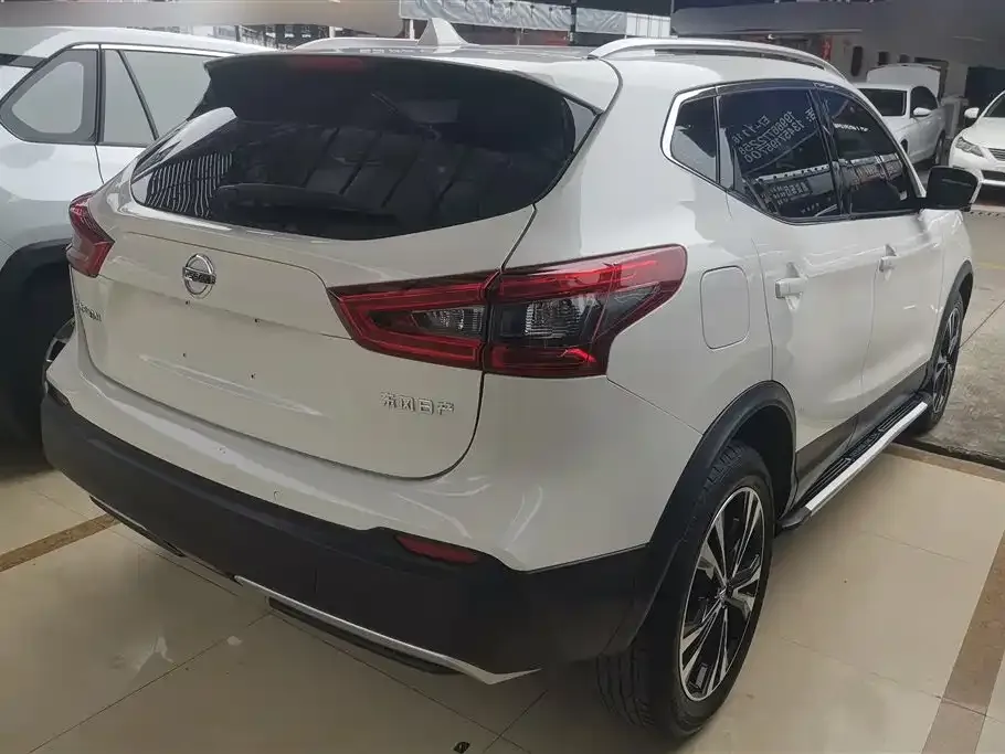 Nissan Qashqai — фото 5