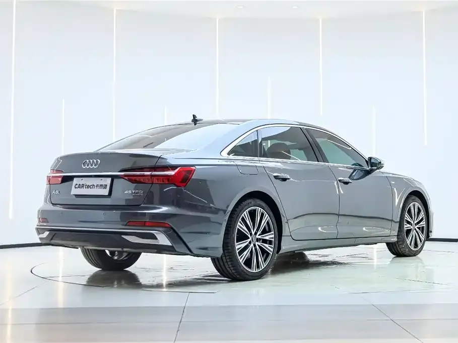 Audi A6L — фото 7