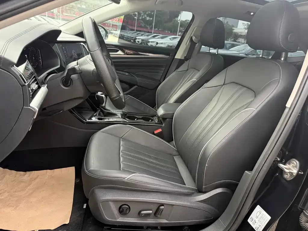Volkswagen Passat — фото 9