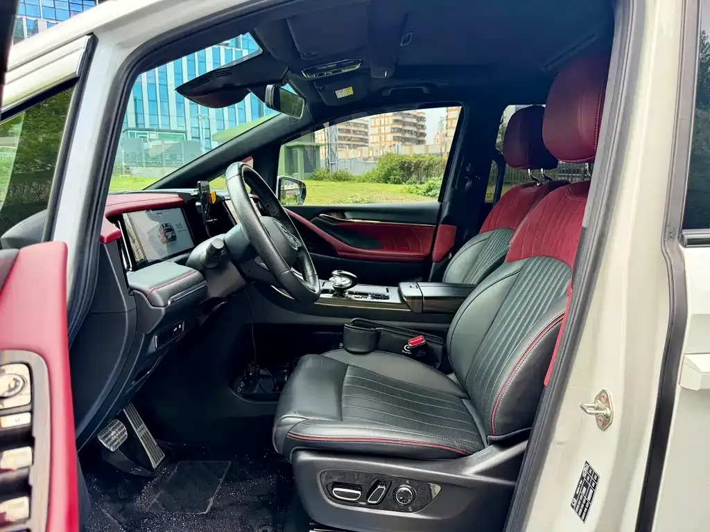GAC Motor Trumpchi M8 — фото 6