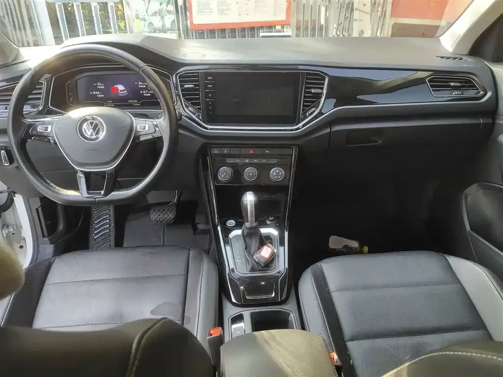 Volkswagen T-Roc 2022 из CN, фото 6