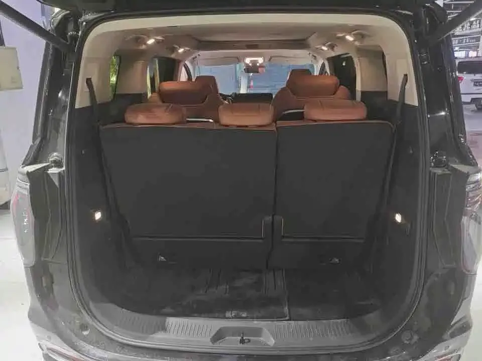 Hongqi HQ9 2023 из CN, фото 2