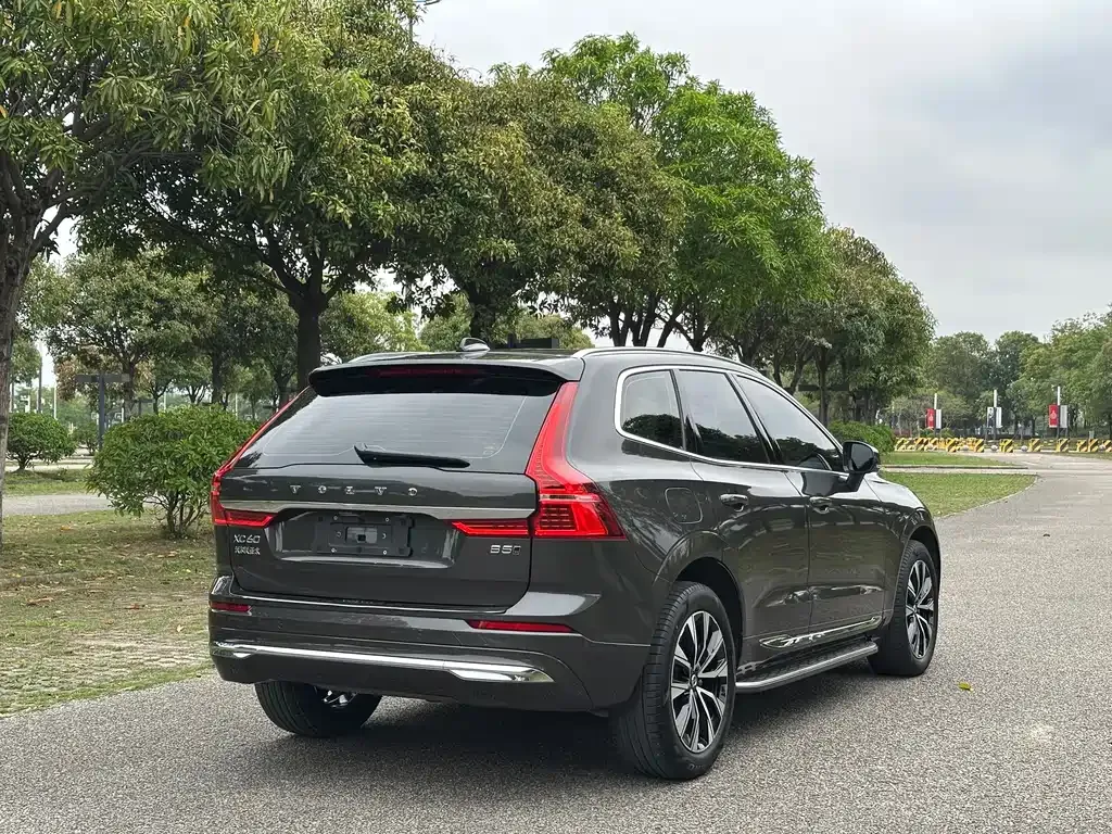 Volvo XC60 2024 из CN, фото 9