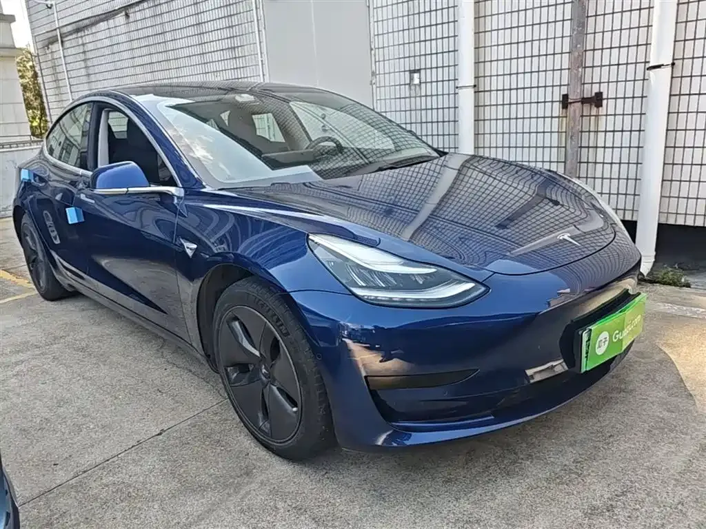 Tesla Model 3 — фото 3