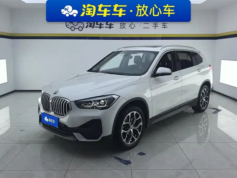 BMW X1 — фото 1