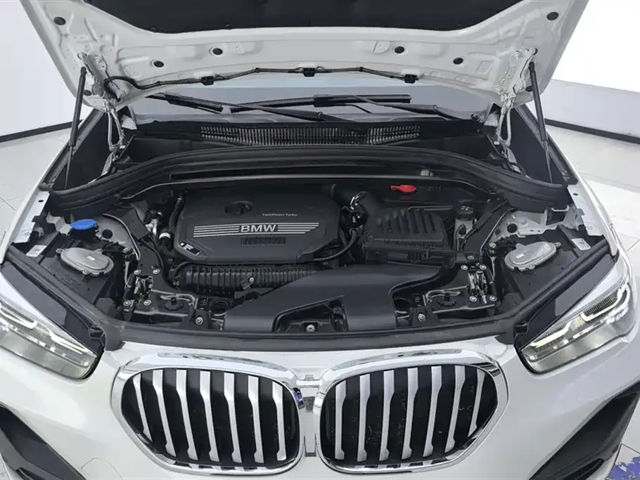 BMW X1 — фото 10