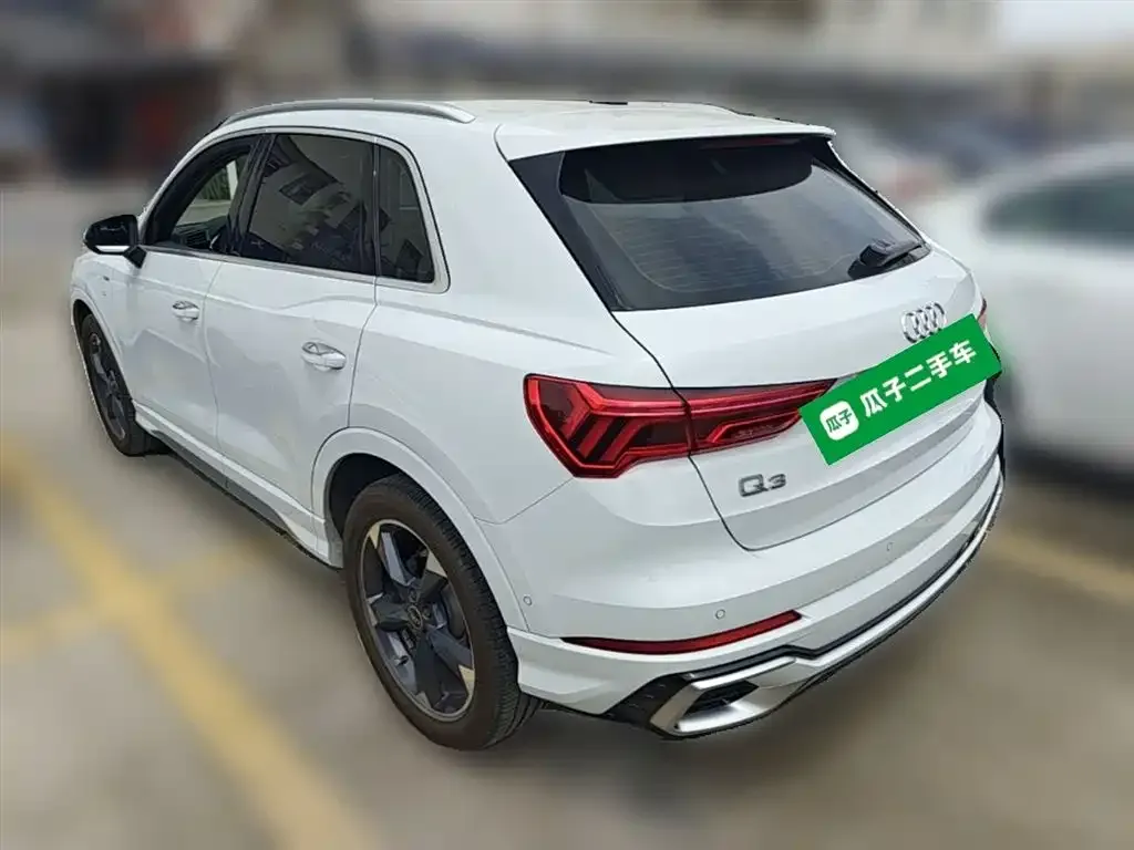 Audi Q3 — фото 10