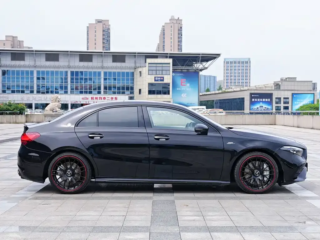 Mercedes-Benz A-Class AMG — фото 5