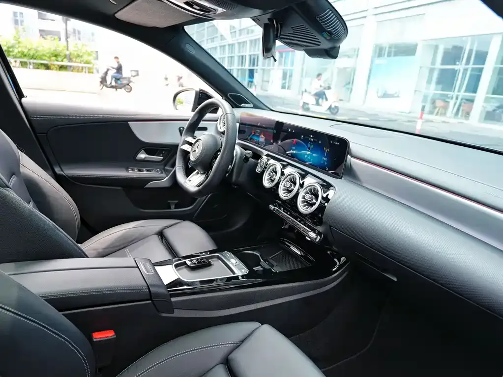 Mercedes-Benz A-Class AMG — фото 2