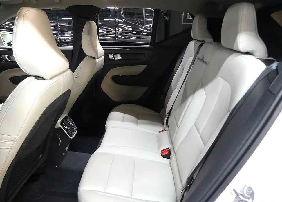 Volvo XC40 2024 из KR, фото 7