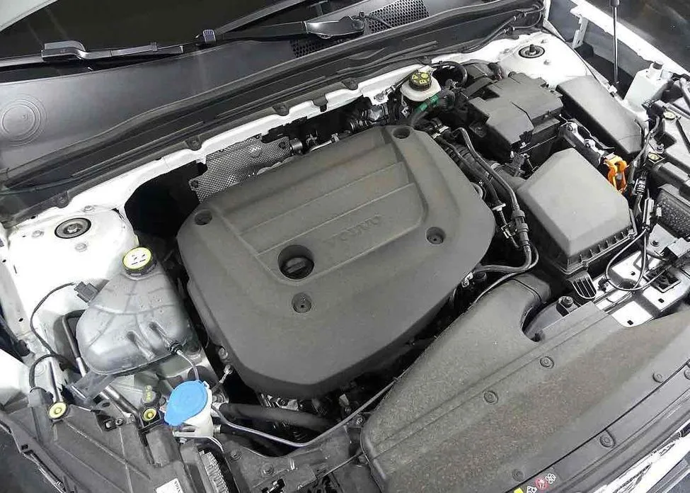 Volvo XC40 2024 из KR, фото 9