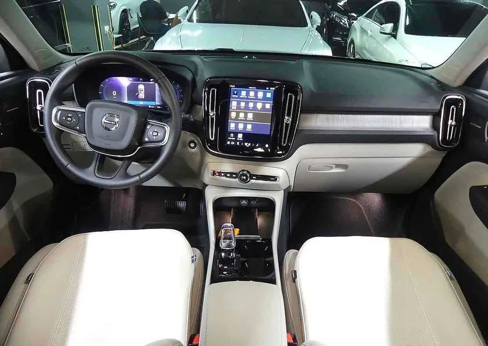 Volvo XC40 2024 из KR, фото 10