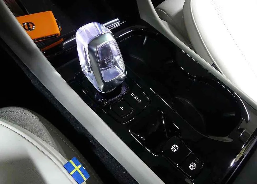 Volvo XC40 2024 из KR, фото 6