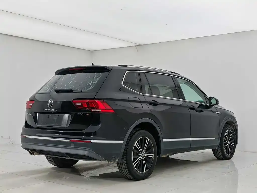 Volkswagen Tiguan L — фото 6