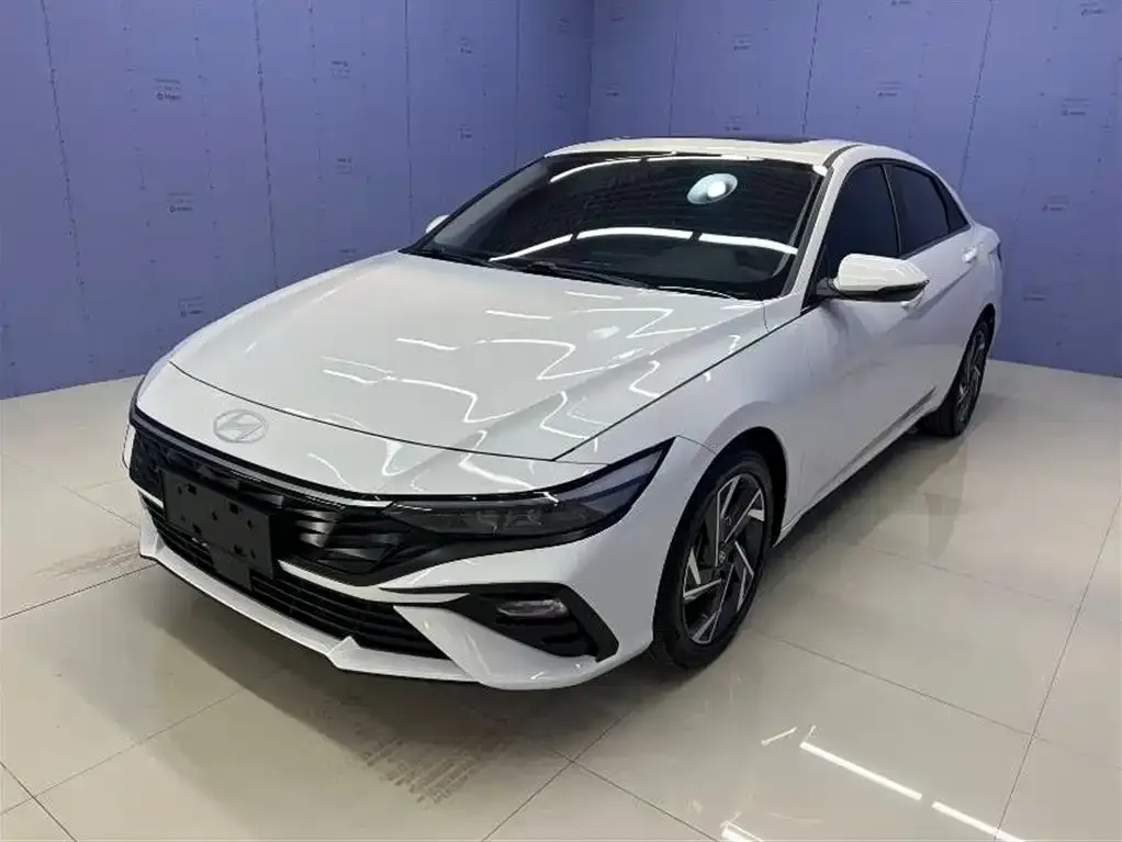Hyundai Elantra 1.5L CVT GLX Elite 1
