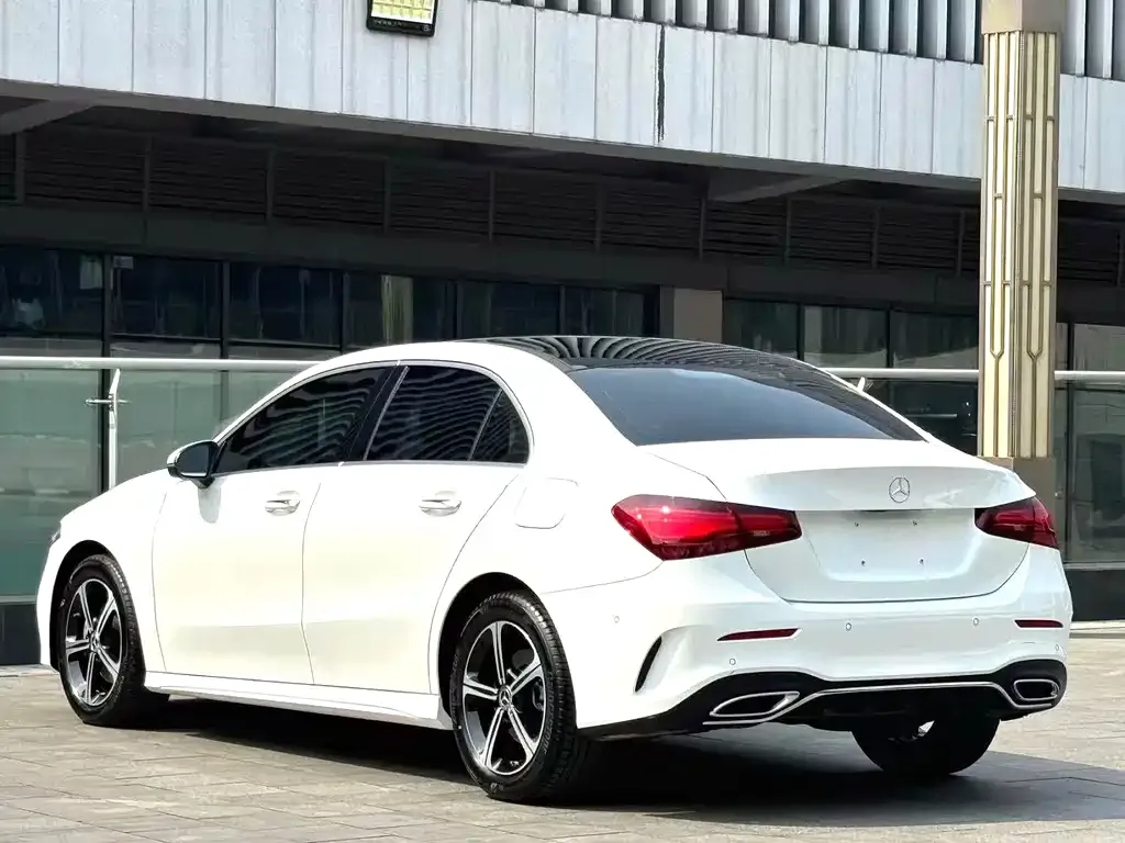 Mercedes-Benz A-Class — фото 8
