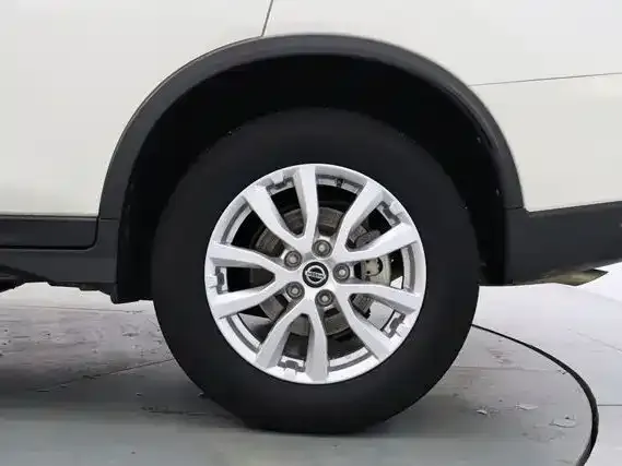 Nissan X-Trail — фото 3