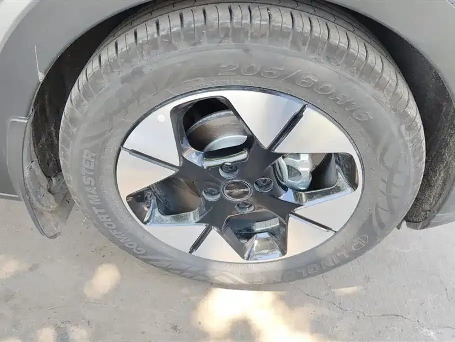 Geely Starburst — фото 9