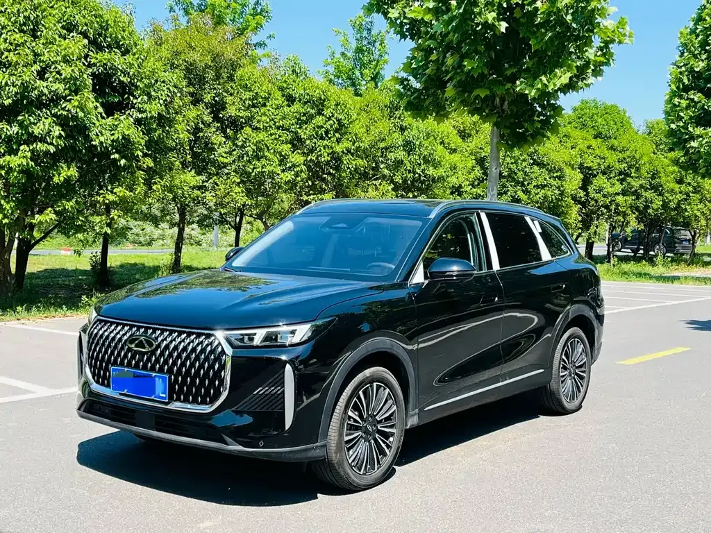 Chery Tiggo 8 — фото 1