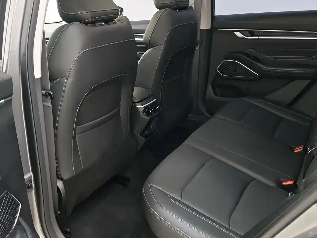 Geely Emgrand 2022 из CN, фото 2