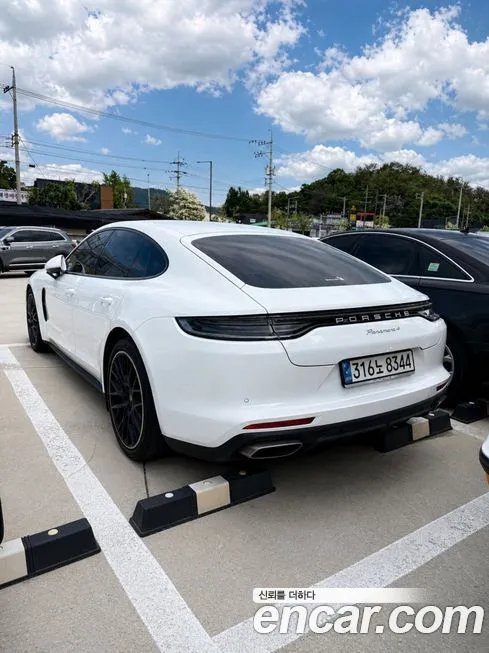 Porsche Panamera 2022 из KR, фото 2