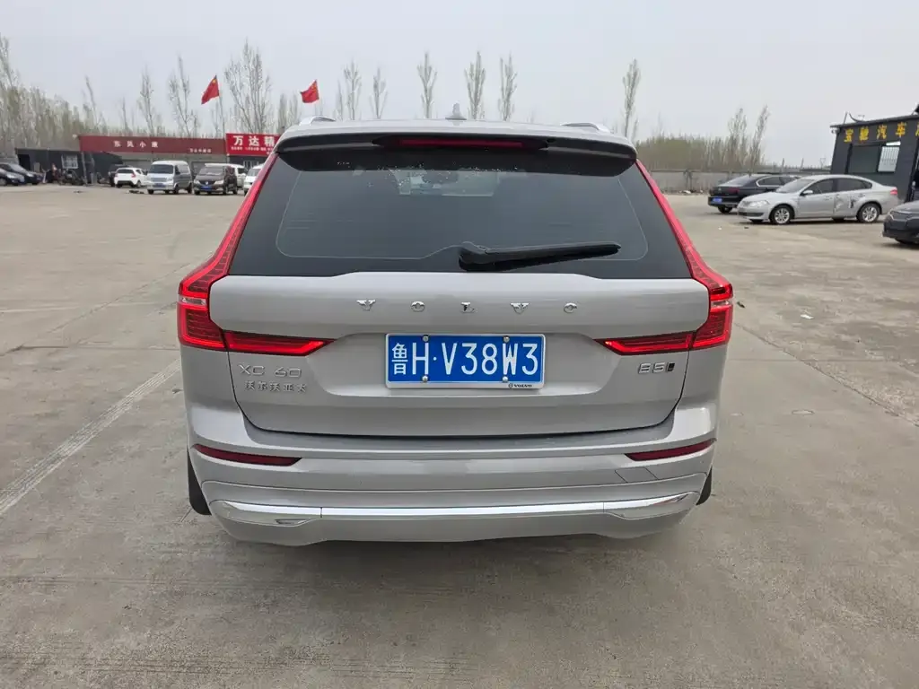 Volvo XC60 2022 из CN, фото 2