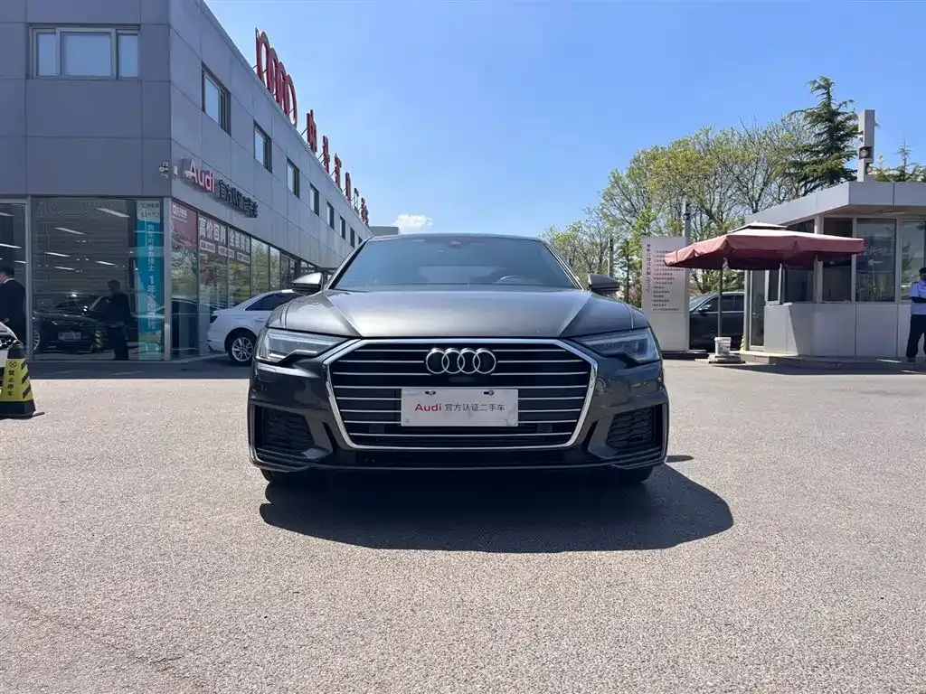 Audi A6L — фото 10