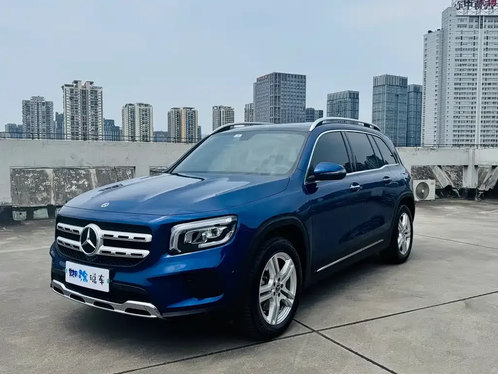 Mercedes-Benz GLB — фото 1