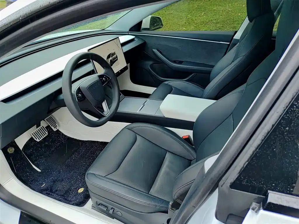 Tesla Model 3 — фото 5