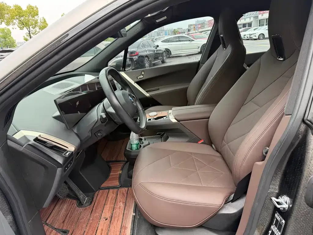 BMW iX 2023 из CN, фото 2