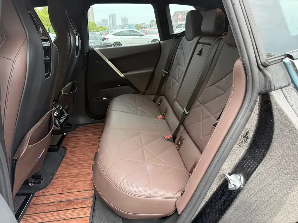 BMW iX 2023 из CN, фото 3
