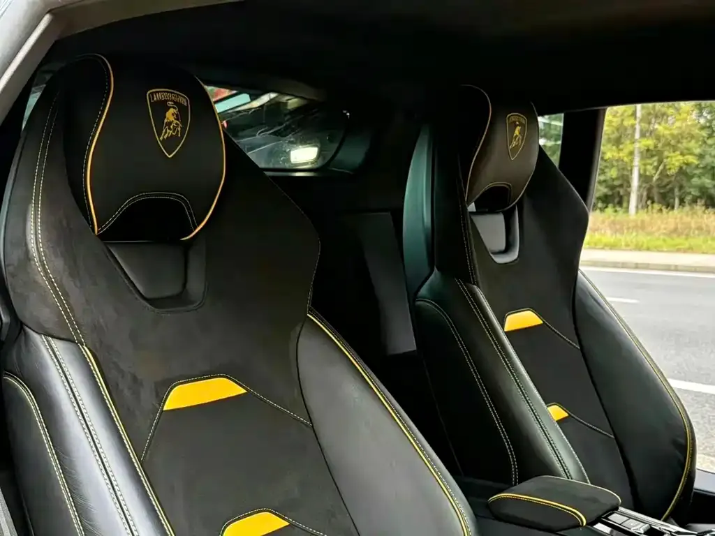 Lamborghini Huracan 2021 из CN, фото 2