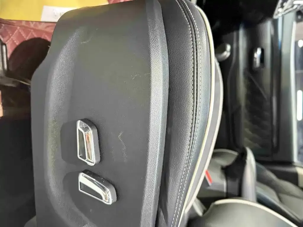 Mitsubishi Outlander 2022 из CN, фото 3
