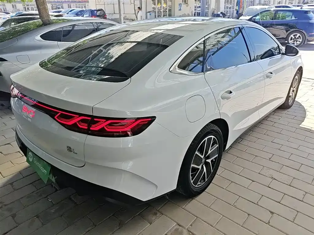 BYD Qin L — фото 7