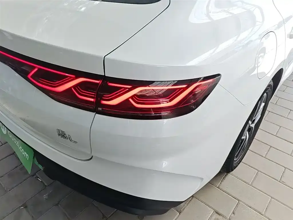 BYD Qin L — фото 2